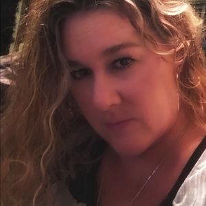 Meet your Posher, Annette